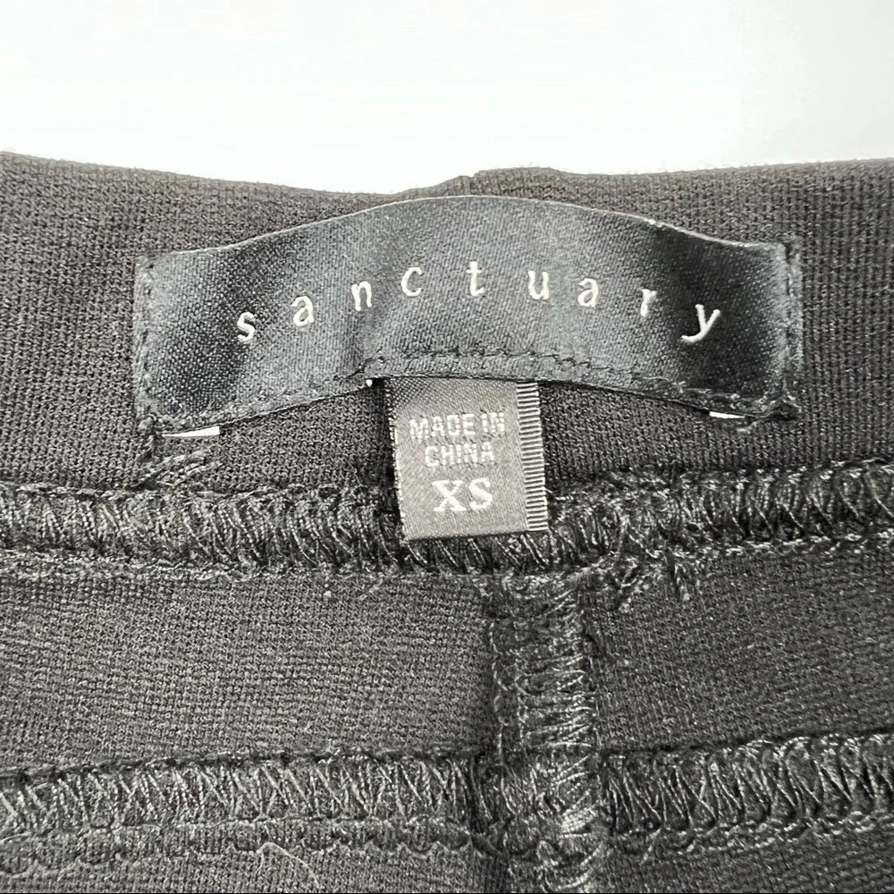 NWOT - Sanctuary XS Pull On Black Leggings, Back Pockets, Stretchy - Picture 12 of 14